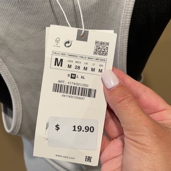 "Trina" Ribbed Zara Dress - Picture 4 of 5